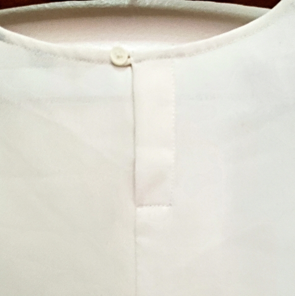 Uniqlo Blouse - Picture 5 of 7